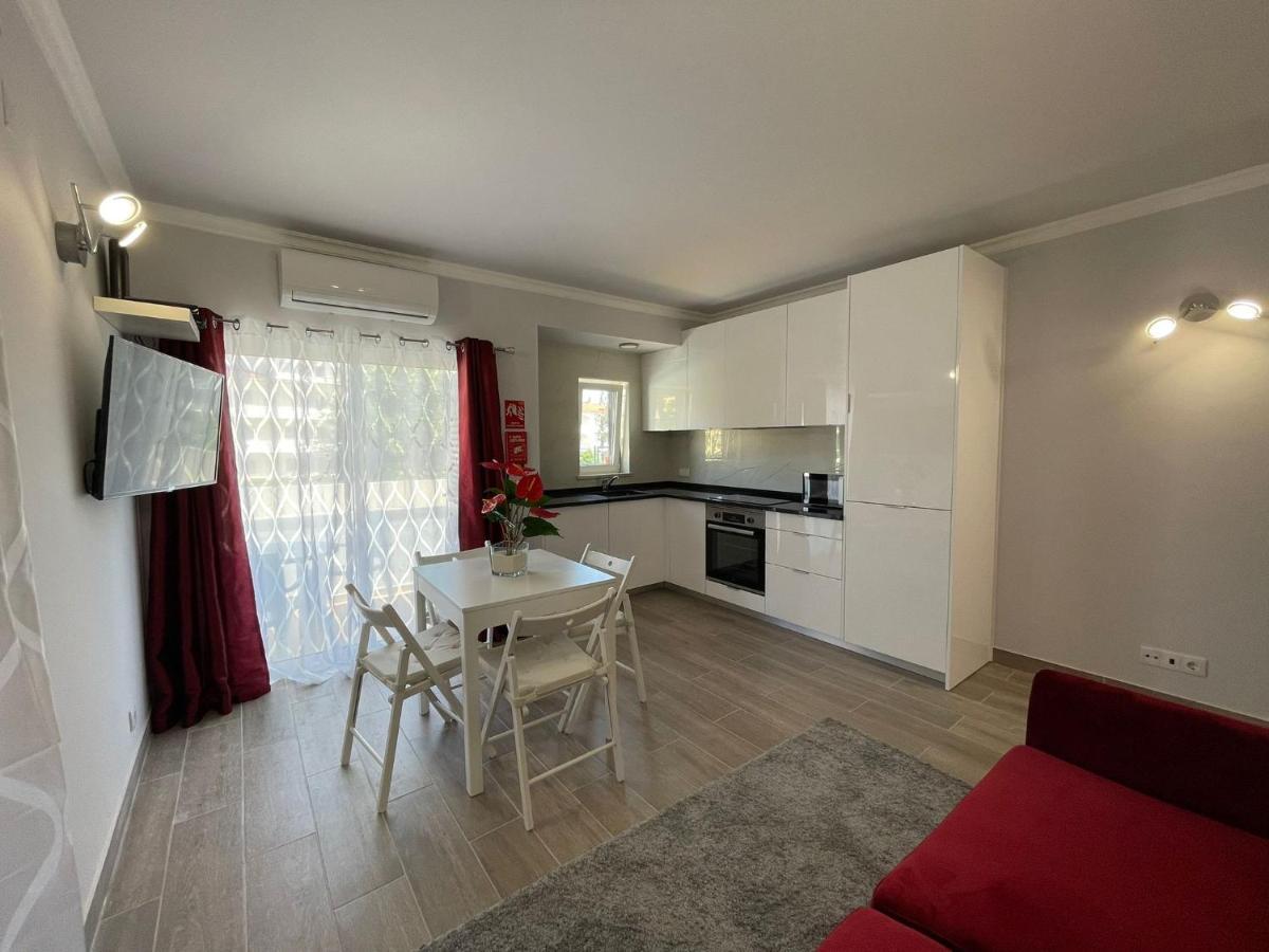 Apartment King's Village *